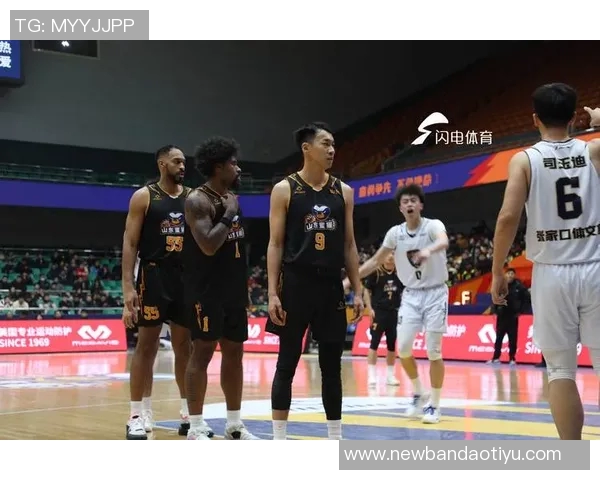 山东蜜獾篮球俱乐部主教练王汝恒携朱荣振等前CBA球员共创辉煌 山东蜜獾篮球俱乐部主教练王汝恒携朱荣振等前CBA球员共创辉煌