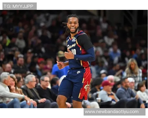 骑士双枪梅里尔韦德上半场三分火力全开合力贡献25分7篮板